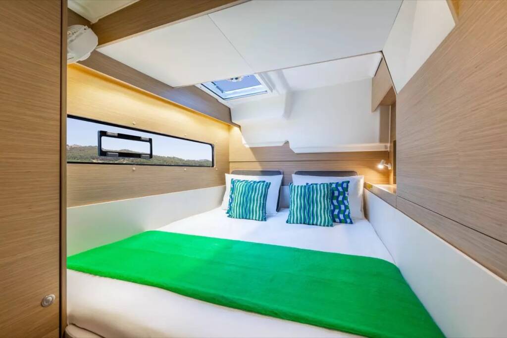 Lagoon 38 Blue Willi