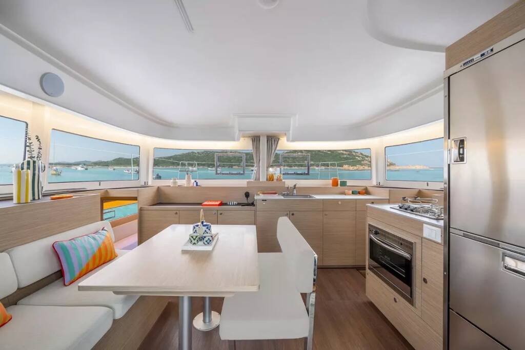 Lagoon 38 Blue Willi