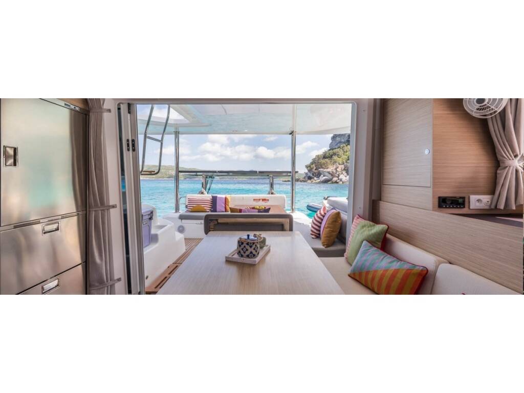 Lagoon 38  new lag 38_2 