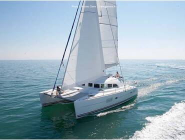 Lagoon 380 S2 • AIR