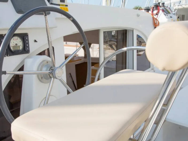 Lagoon 380 S2 Voyager