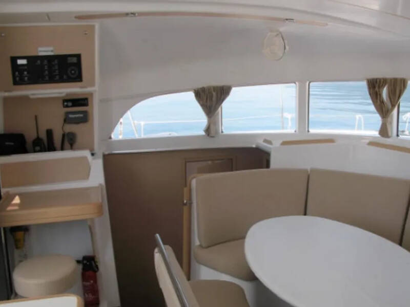 Lagoon 380 S2 Voyager