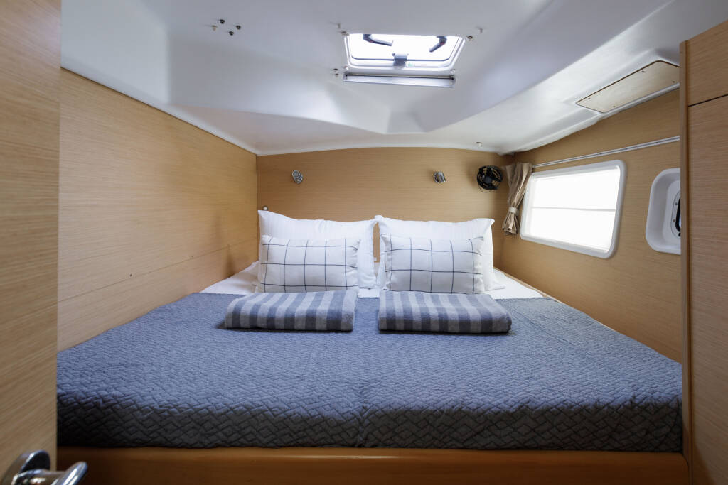 Lagoon 380 S2 Astra