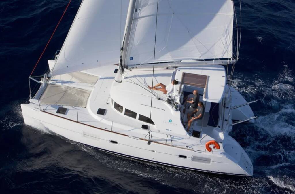 Lagoon 380 S2 WHY KNOT (1 SUP free of charge)
