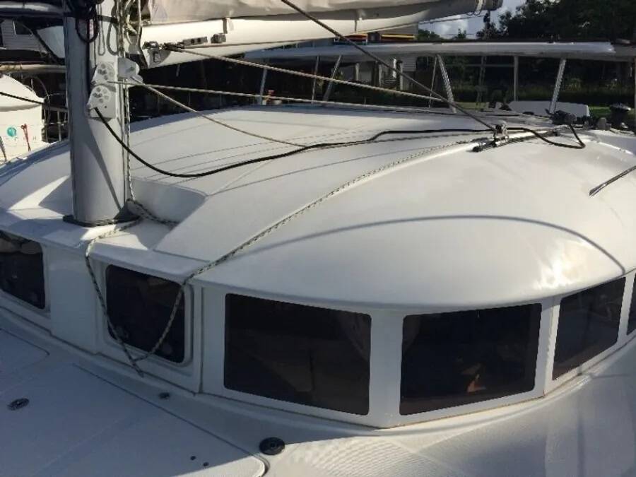 Lagoon 380 S2 WHY KNOT (1 SUP free of charge)