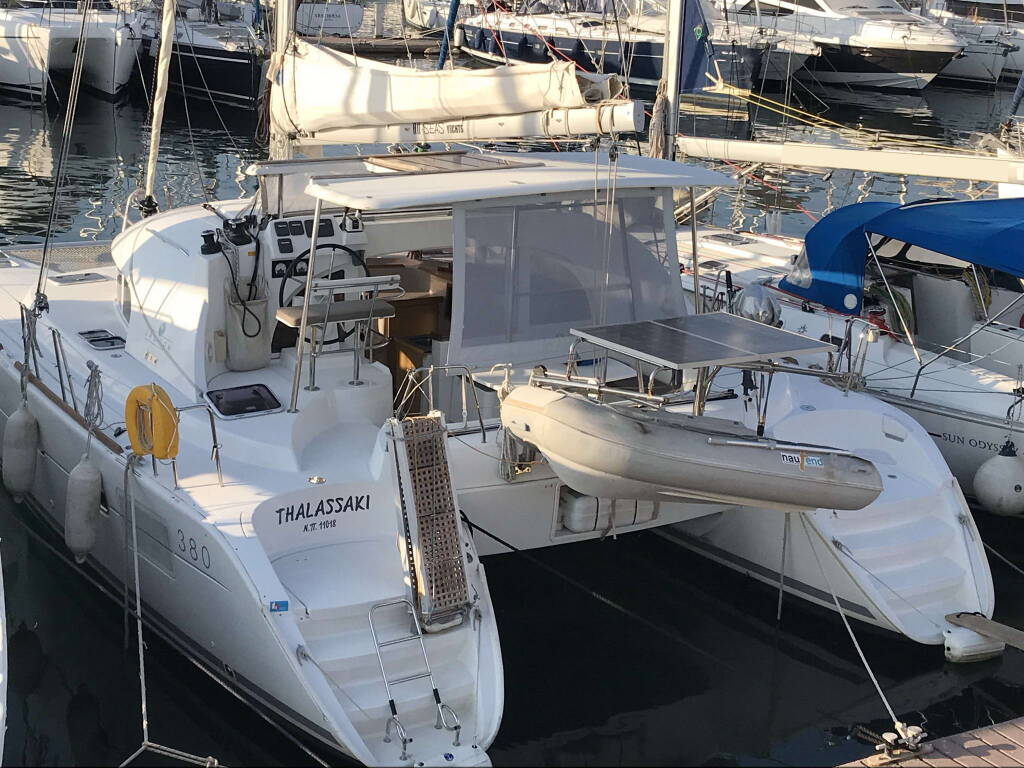 Lagoon 380 • Thalassaki