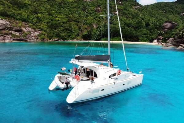 Lagoon 380 • Papanga