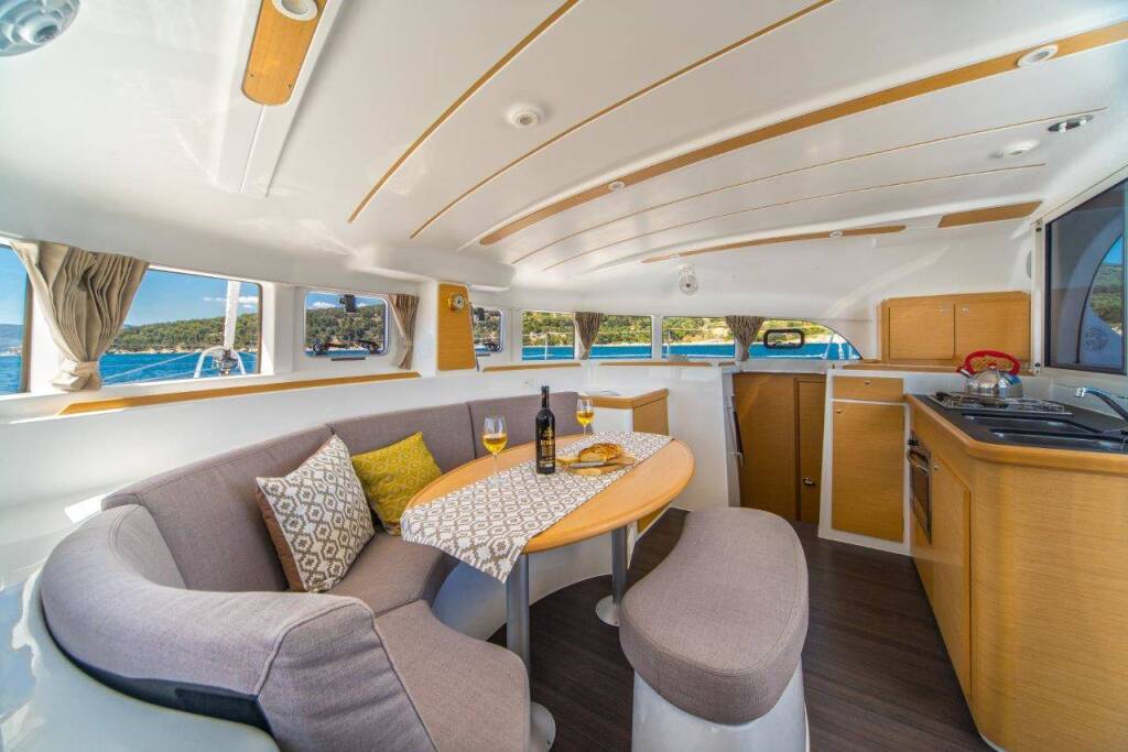 Lagoon 380 Bilbilis