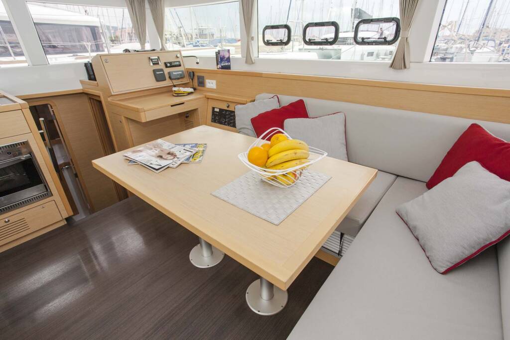 Lagoon 39 U2