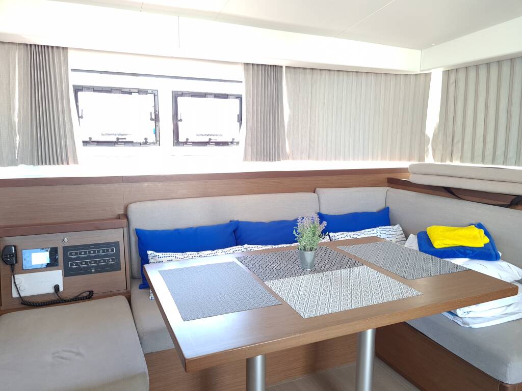 Lagoon 40 SAILING POINT
