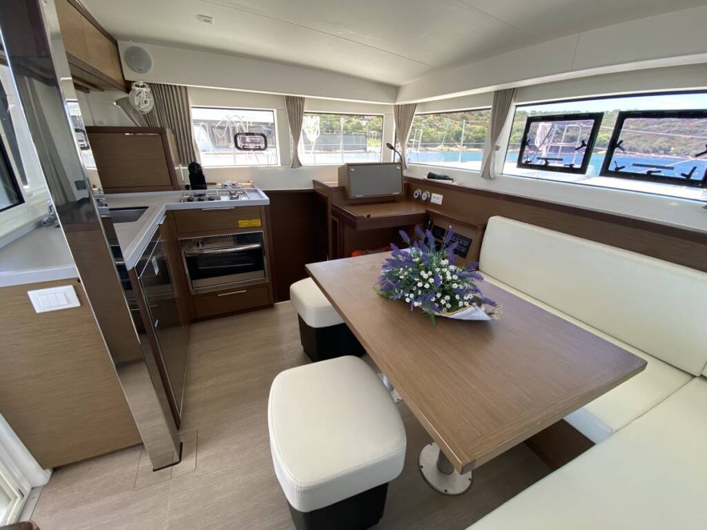 Lagoon 40 Aquila (WM, Inverter)