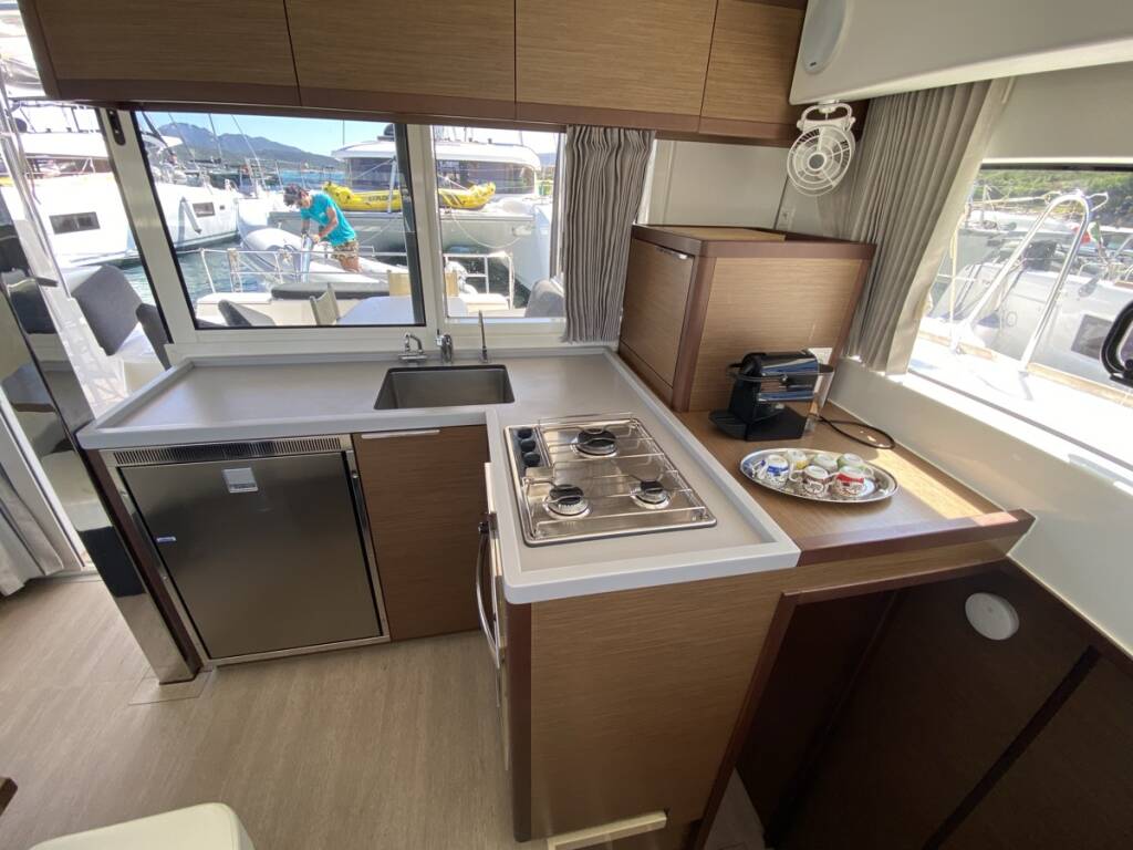 Lagoon 40 Aquila (WM, Inverter)