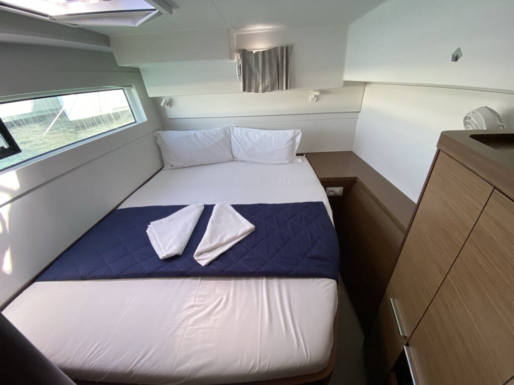 Lagoon 40 Aquila (WM, Inverter)