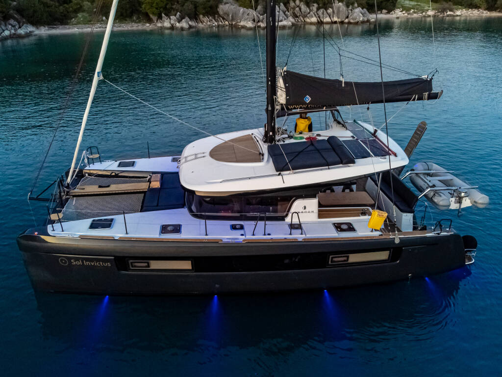 Lagoon 40 Sol Invictus VIP-equipped