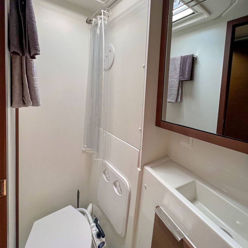 Lagoon 40 WHITE