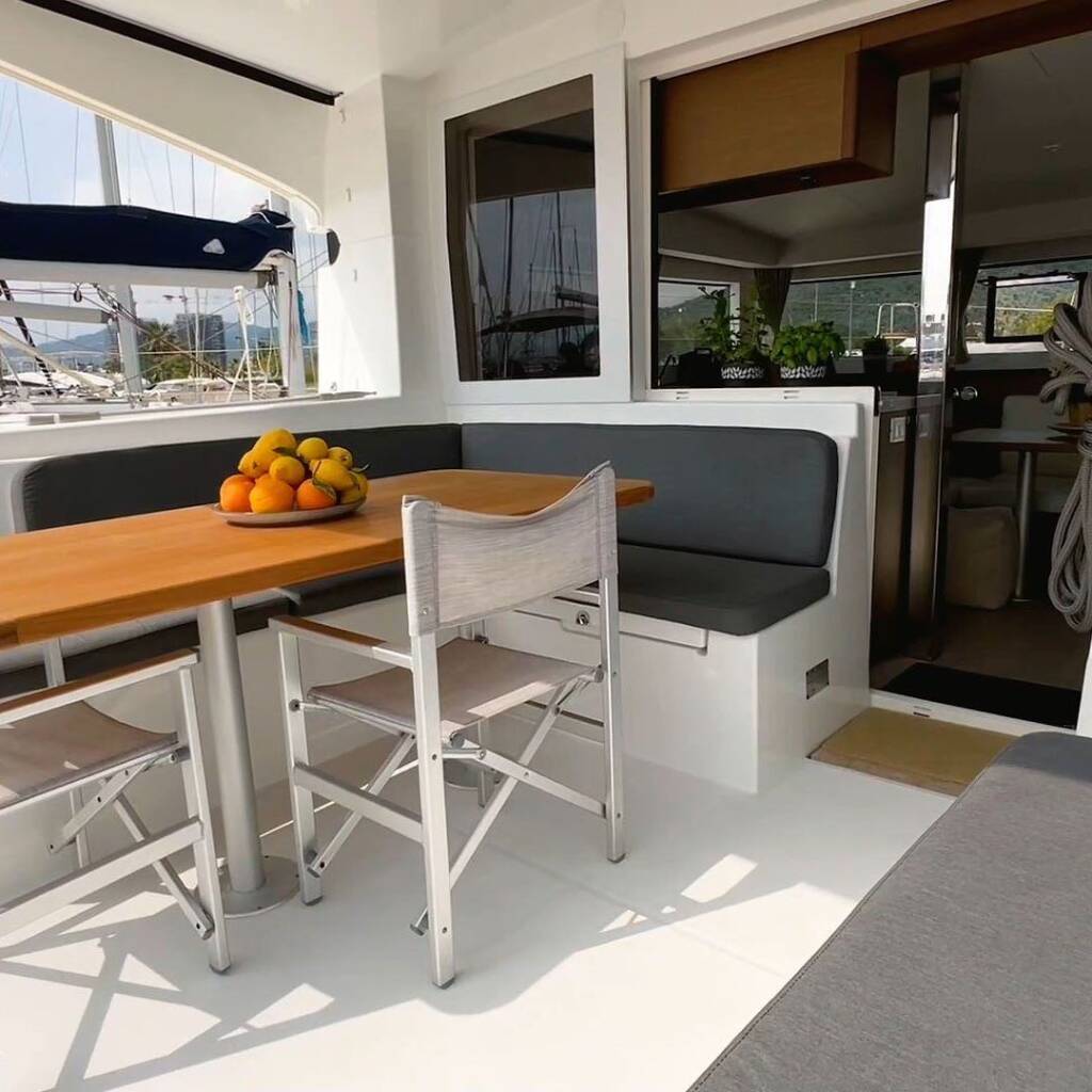 Lagoon 40 WHITE