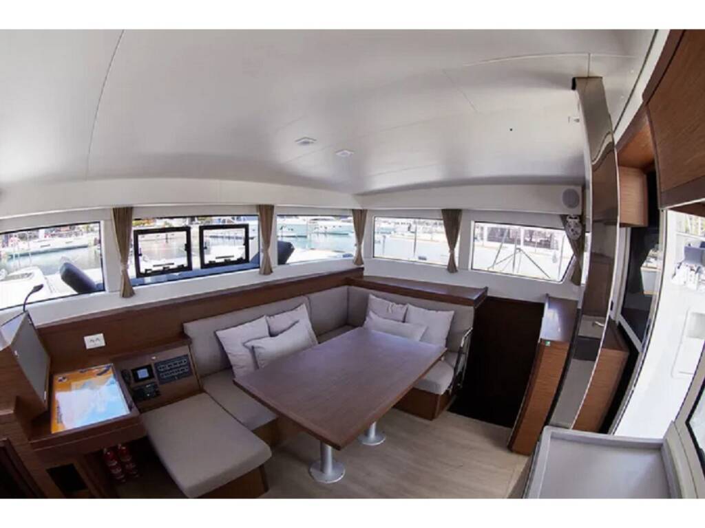 Lagoon 40 Destiny