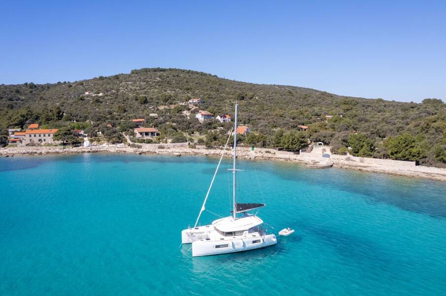 Lagoon 40 