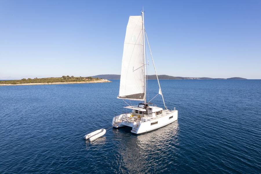 Lagoon 40 