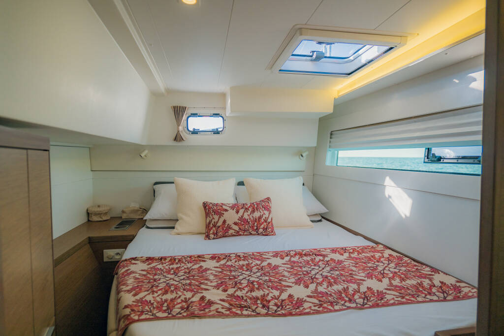 Lagoon 40 Sail La Vie