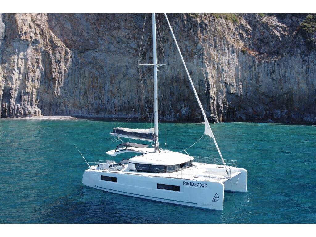 Lagoon 40 • Manik