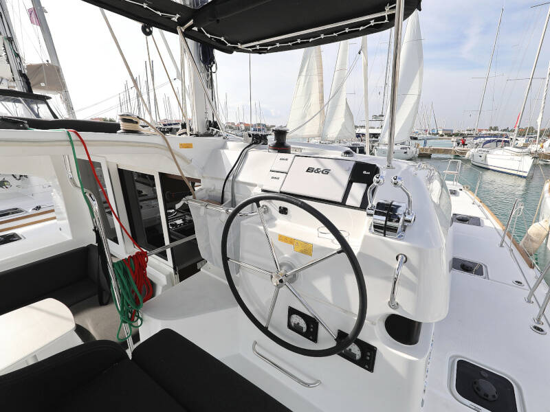 Lagoon 40 MARI