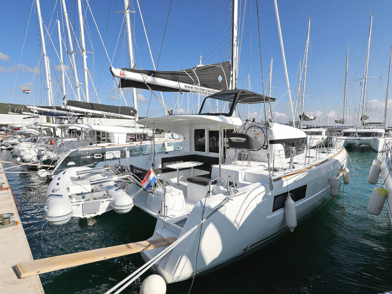 Lagoon 40 NINA II