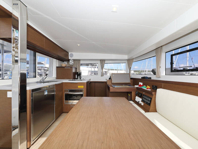 Lagoon 40 NINA II