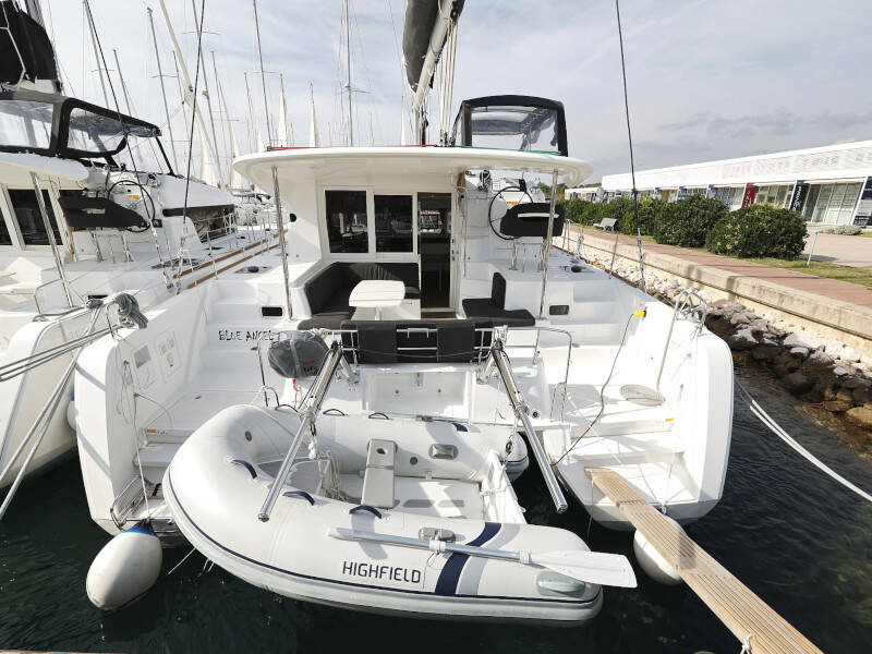 Lagoon 40 BLUE ANGEL