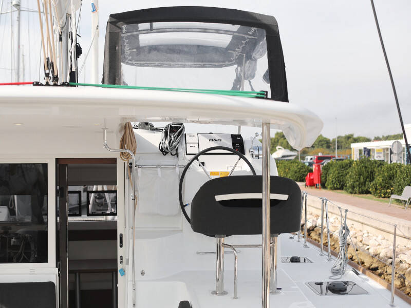 Lagoon 40 BLUE ANGEL