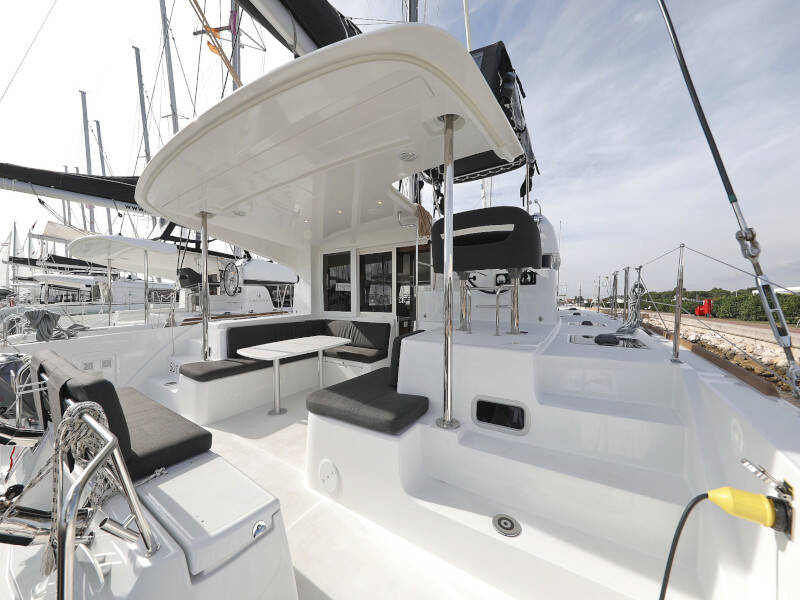 Lagoon 40 BLUE ANGEL