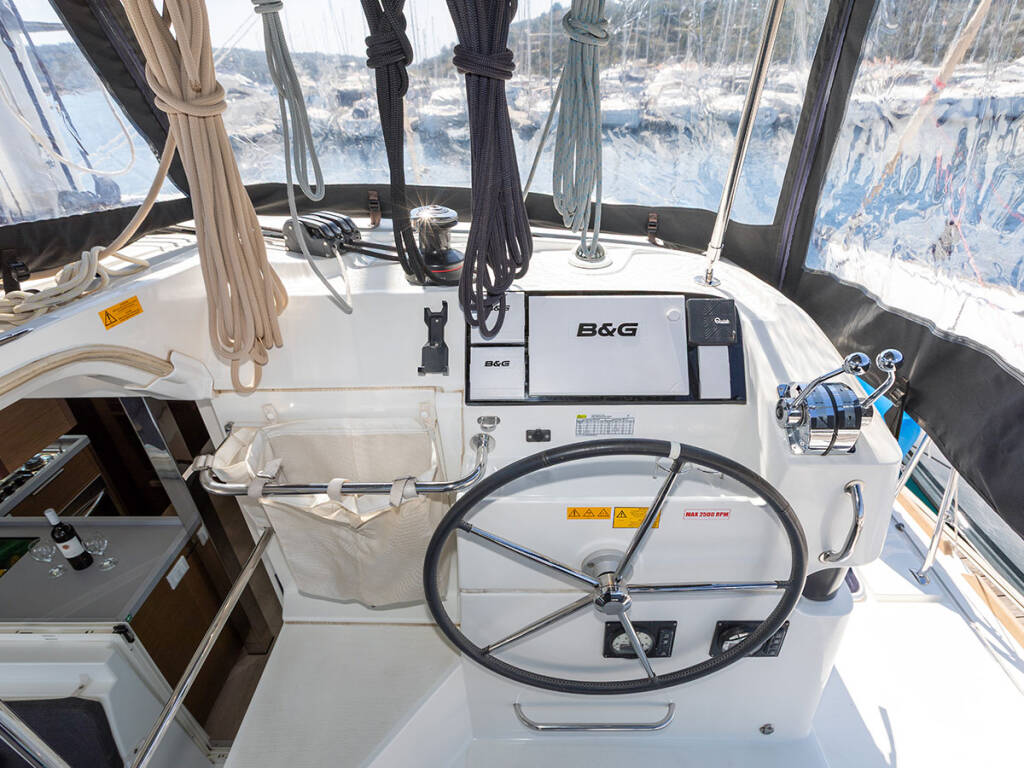 Lagoon 40 BYE BYE 2020 (air condition, generator)