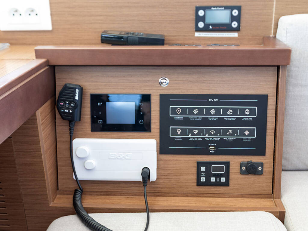 Lagoon 40 BYE BYE 2020 (air condition, generator)