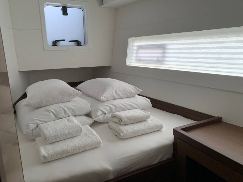 Lagoon 40 BYE BYE 2020 (air condition, generator)