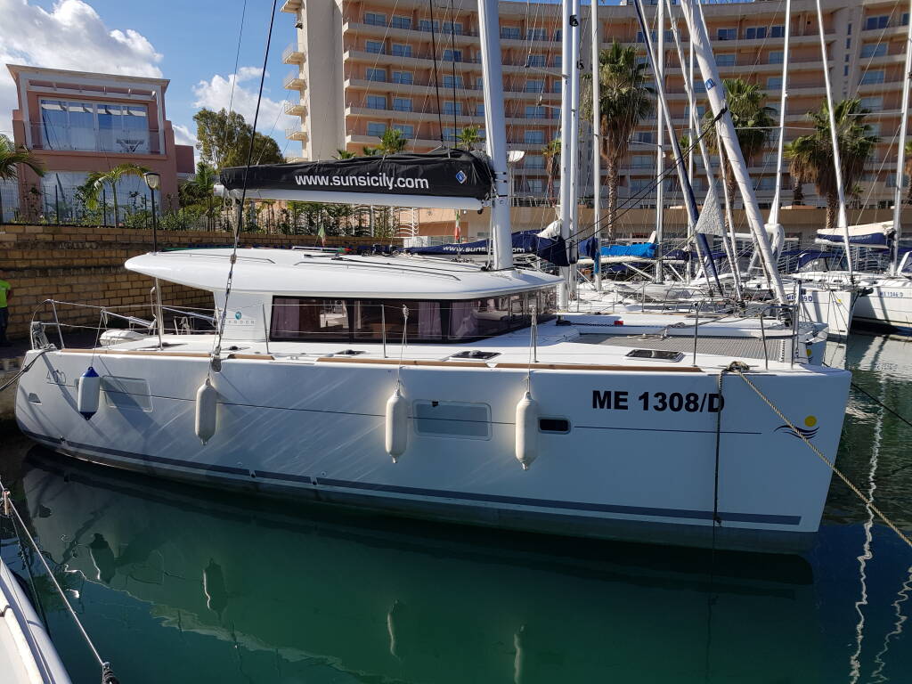 Lagoon 400 S2 Senza Tempo