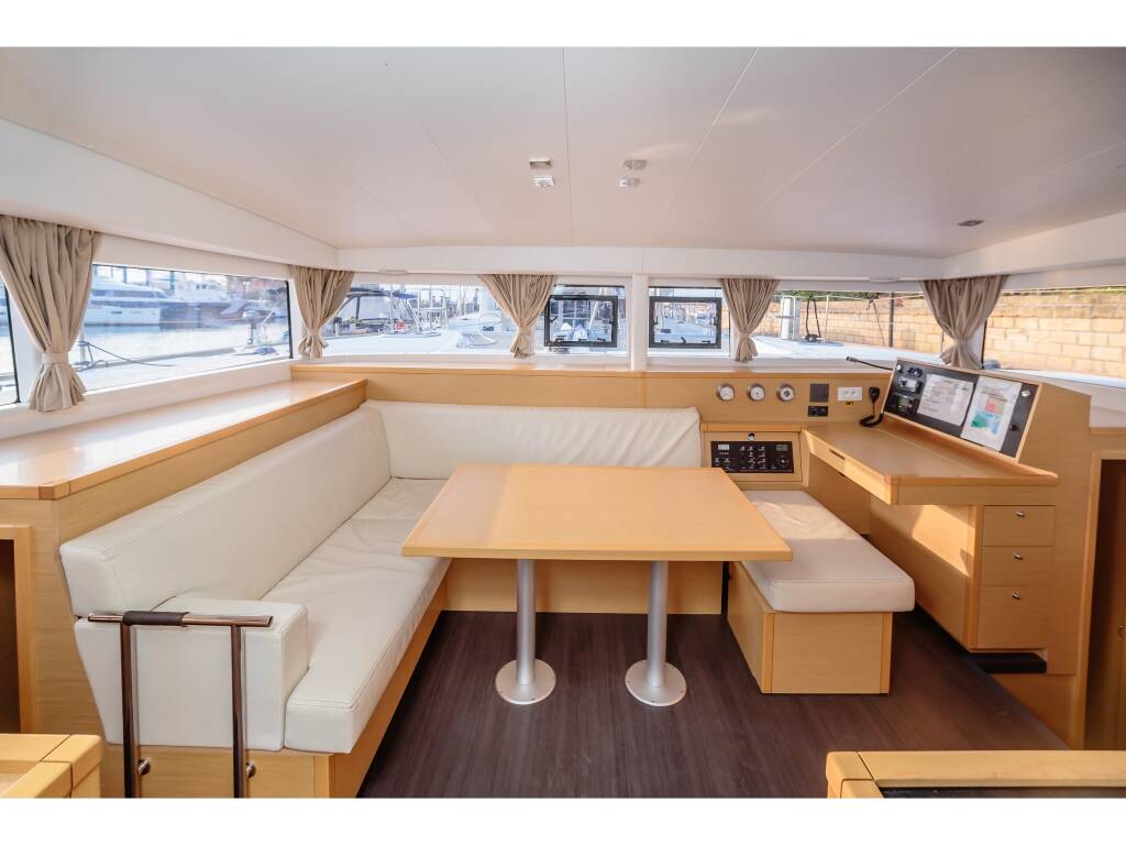 Lagoon 400 S2 Adorable - Standard line
