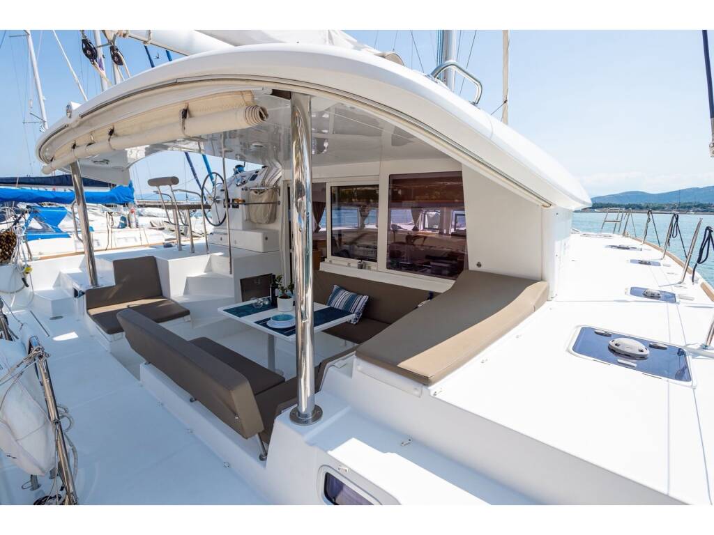 Lagoon 400 S2 • ASTRO