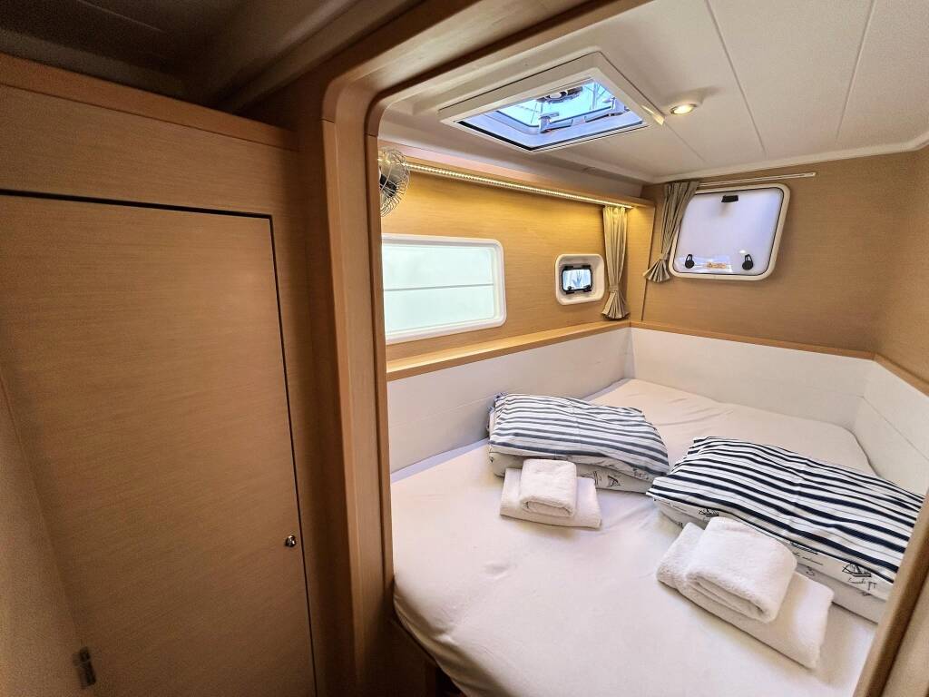 Lagoon 400 S2 AQUADANCER