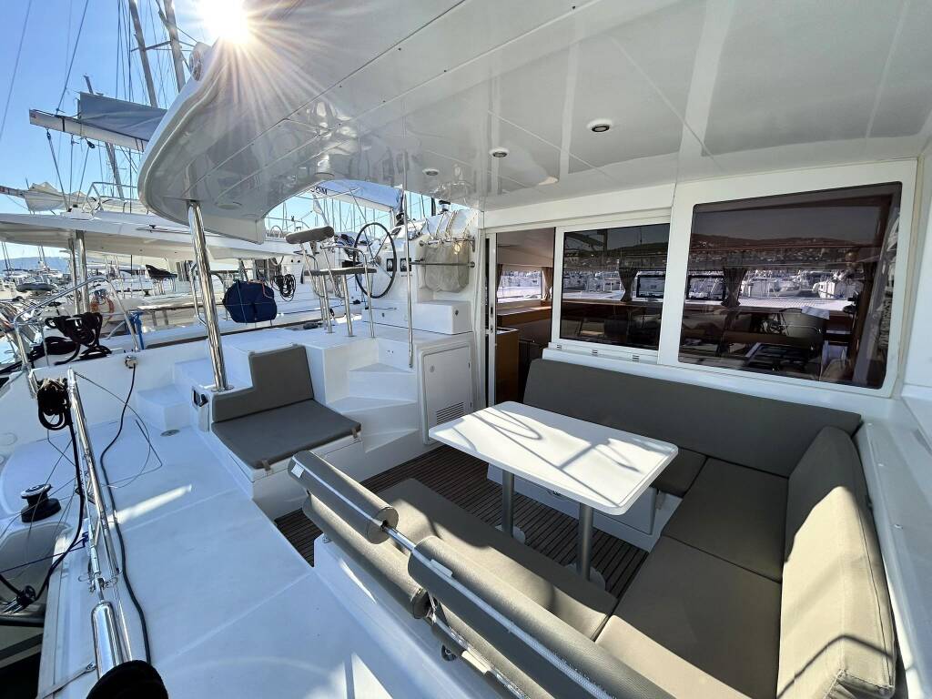 Lagoon 400 S2 AQUADANCER