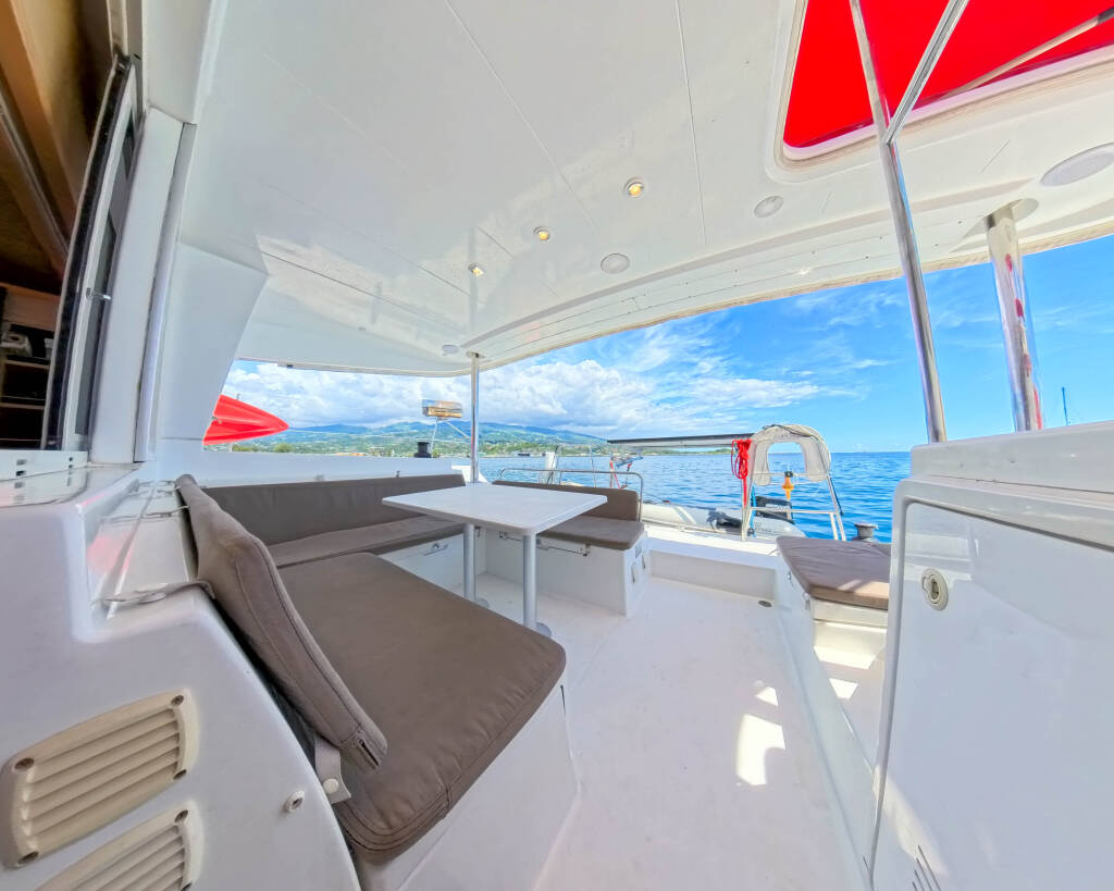 Lagoon 400 S2 Poe Reva
