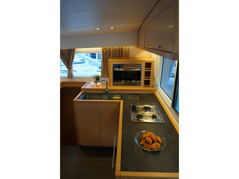 Lagoon 400 S2 Myrto