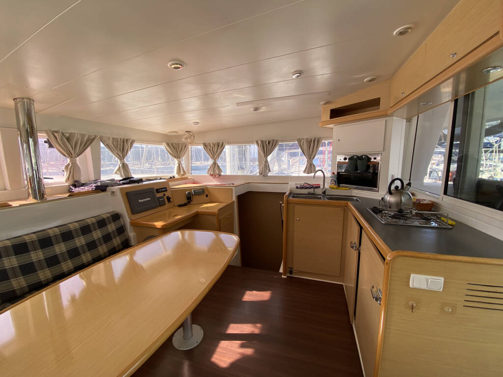 Lagoon 400 