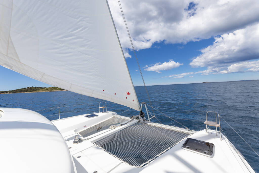 Lagoon 42 Millenium LADY AURORA