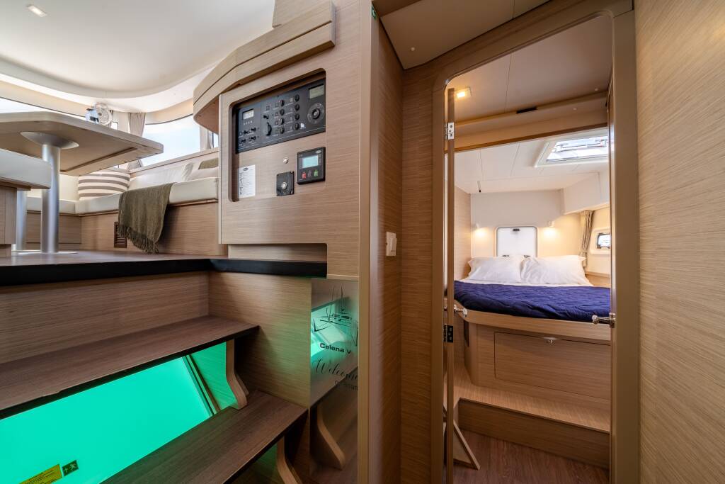 Lagoon 42  CELENA V