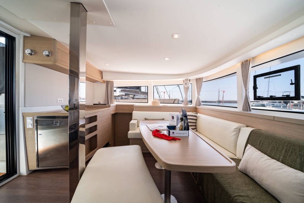 Lagoon 42  CELENA V