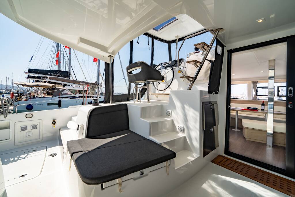 Lagoon 42  CELENA V