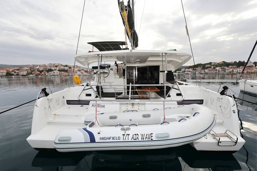Lagoon 42 • Air Wave