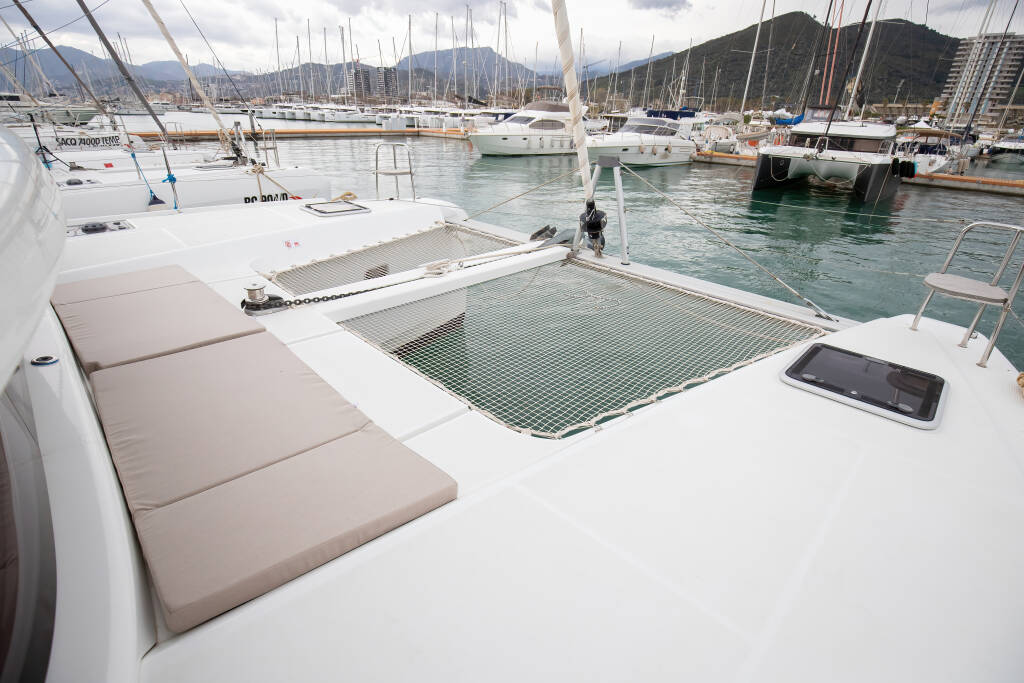 Lagoon 42 Emozione - Premium line