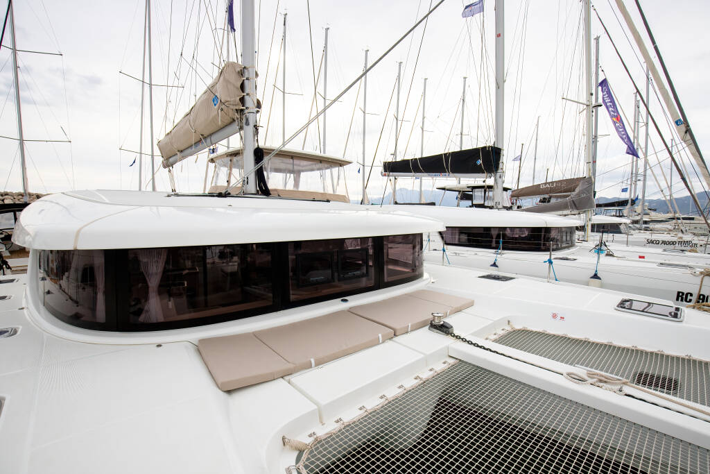 Lagoon 42 Emozione - Premium line