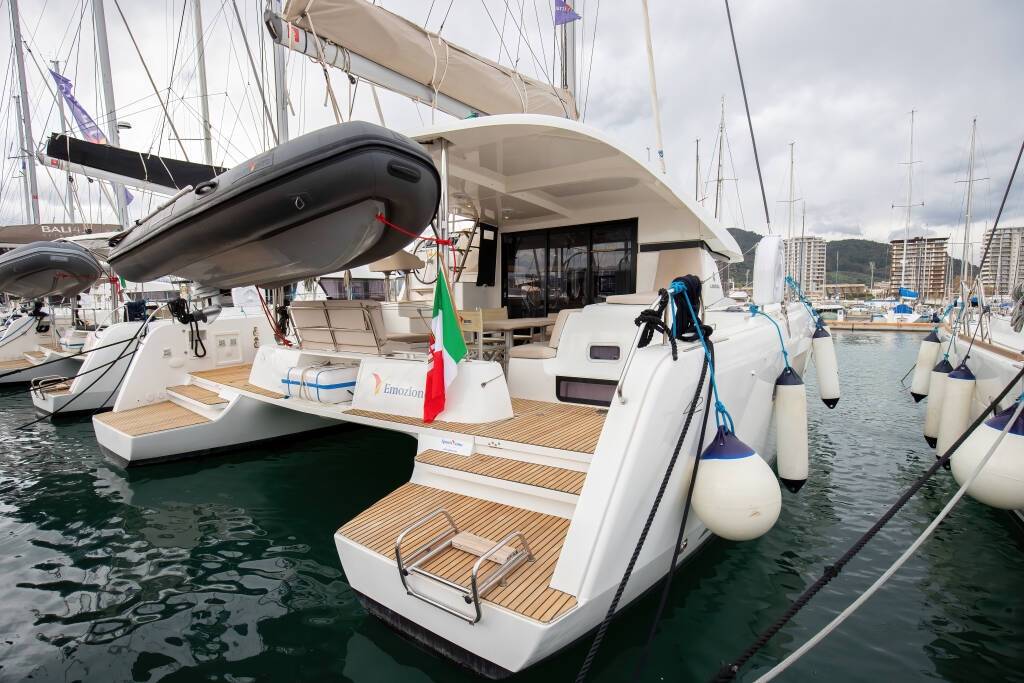 Lagoon 42 Emozione - Premium line